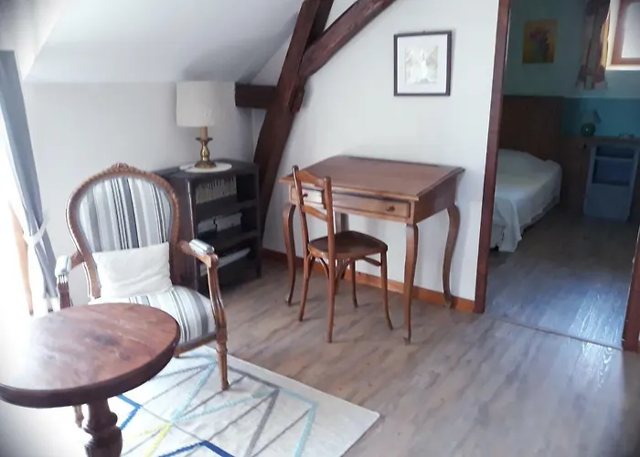 Le Misteflore Nyaraló